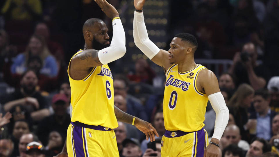 据报道, 曾悄悄推动