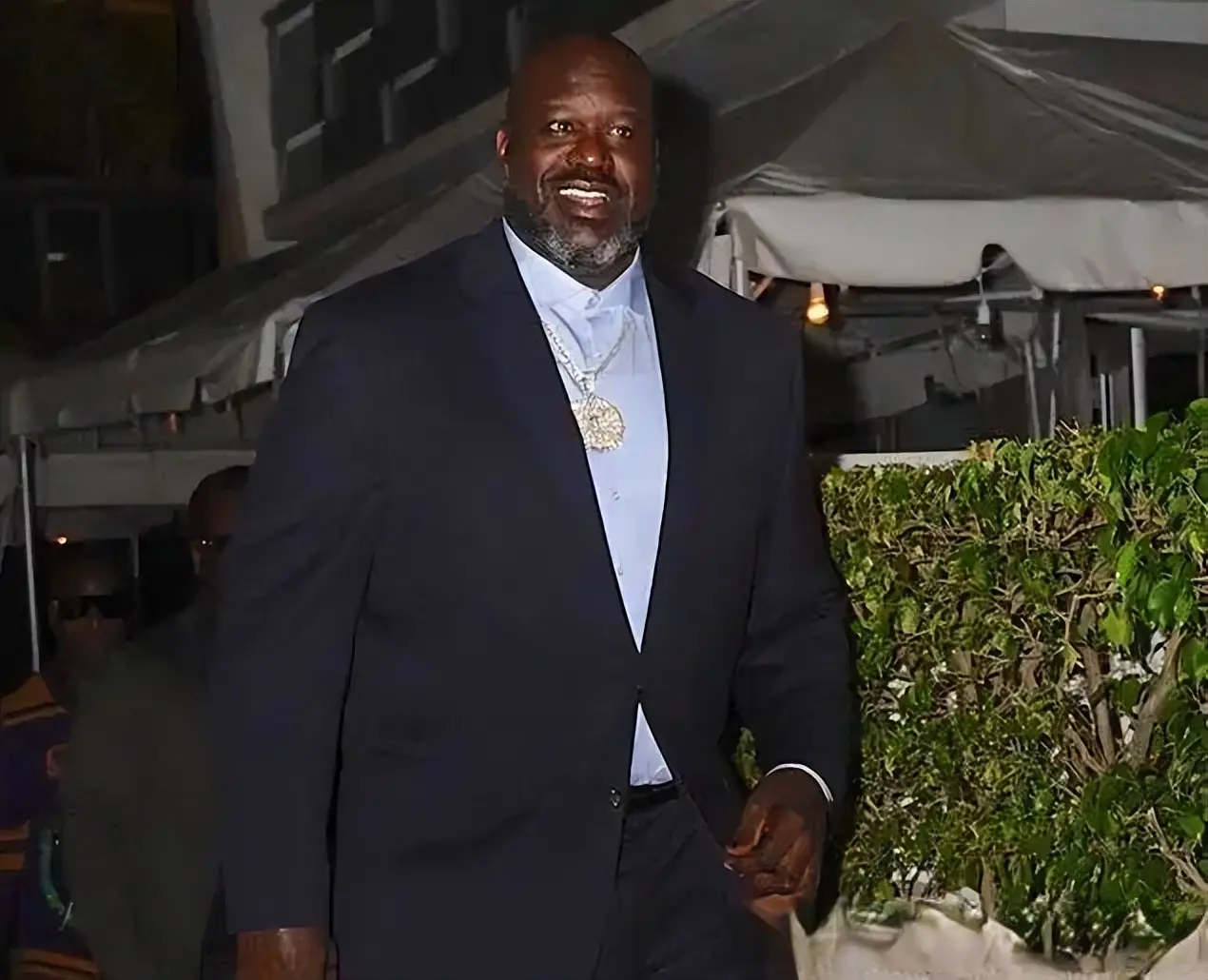 亿美元的薪, img, img